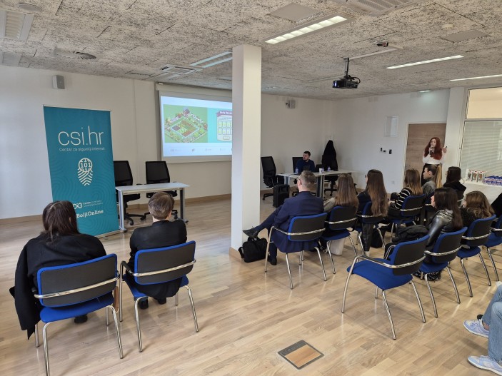 ODRŽANA PREDAVANJA O SIGURNOSTI NA INTERNETU U ORGANIZACIJI CENTRA ZA SIGURNIJI INTERNET I GRADA ZADRA