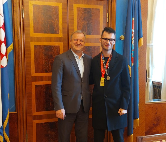 Primanje za Matea Škaru