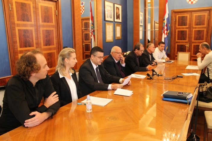 Bogat „Đir po gradu“