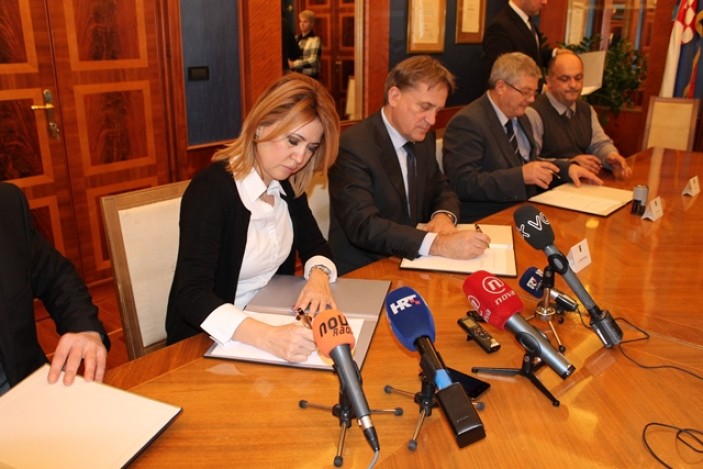 Gradonačelnik Kalmeta potpisao Sporazum o mjerama za ublažavanje financijskih teškoća građana