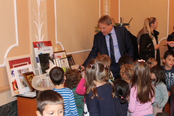 Vrtićki maslinari posjetili gradonačelnika