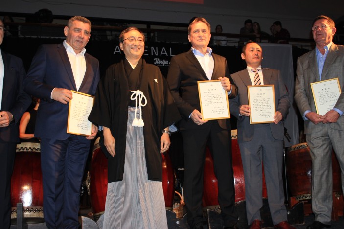 Japanski veleposlanik uručio zahvalnicu gradonačelniku Kalmeti za podršku organizaciji Tuna, sushi & wine festivala