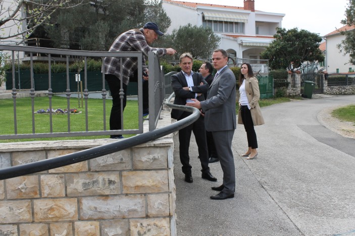 Gradonačelnik i pročelnici u radnom obilasku grada