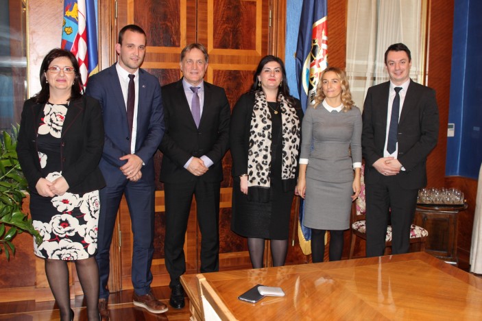 Gradonačelnik Božidar Kalmeta i ministrica Gabrijela Žalac održali radni sastanak