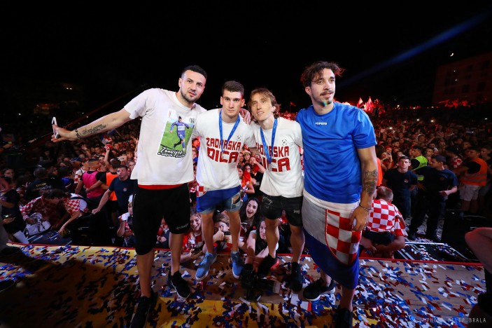 Spektakularan zadarski doček Zadarskih Vatrenih