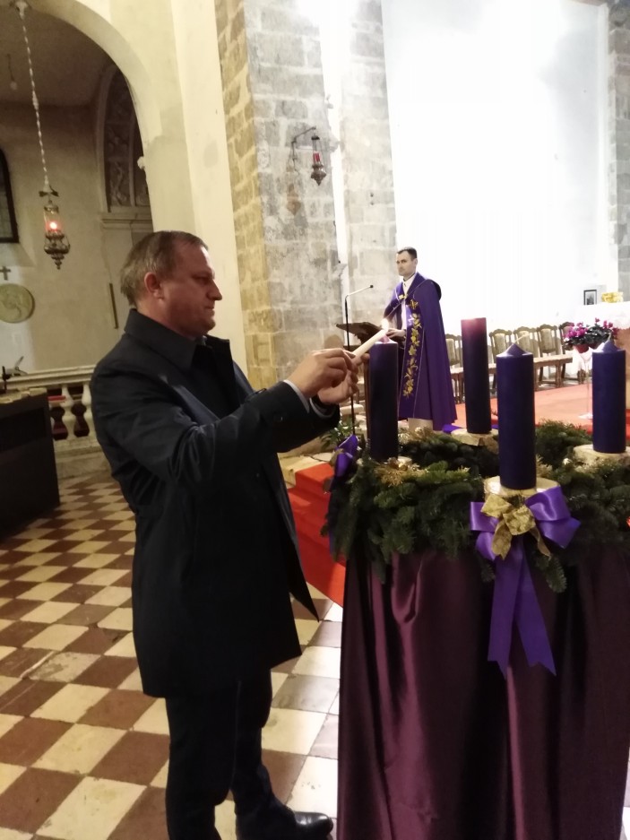 Druga adventska svijeća