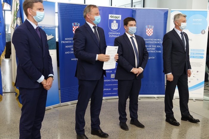 Grad Zadar dobio 800 000 kn za lučku infrastrukturu