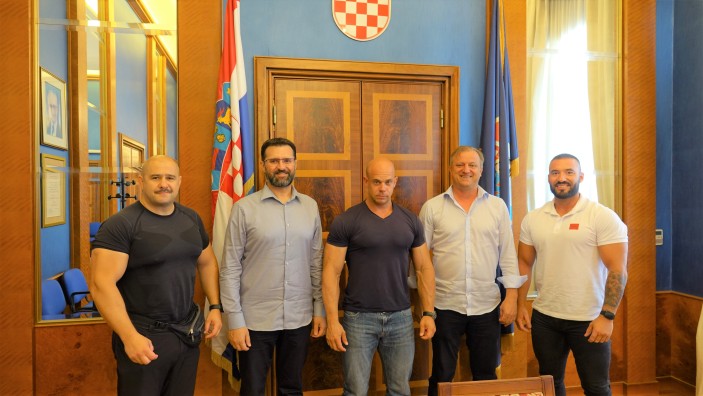 Primanje za Luku Banića