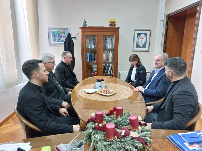 Predbožićni susret gradonačelnika i nadbiskupa